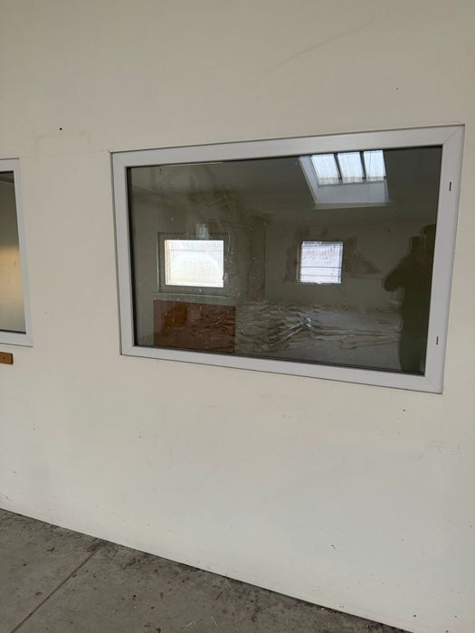 Okna , drzwi , grzejniki