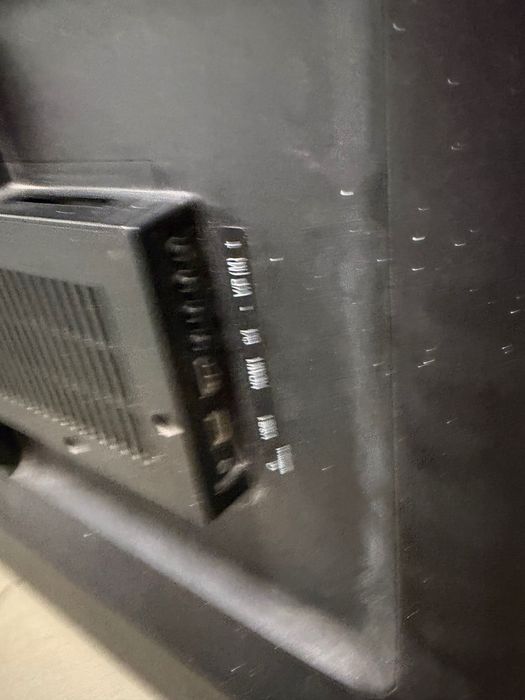 Telewizor Grundig 49cali SmartTV 49 VLX 7980, sprawny