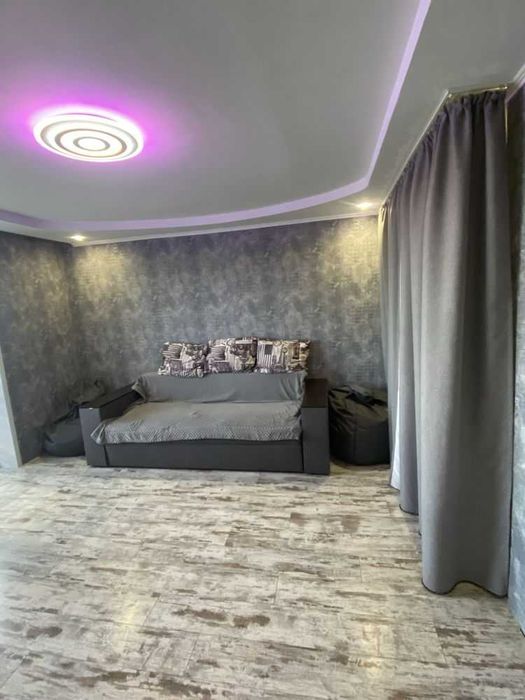 Продам 1-комнатную кирпичную Чешку, На Левом Берегу.