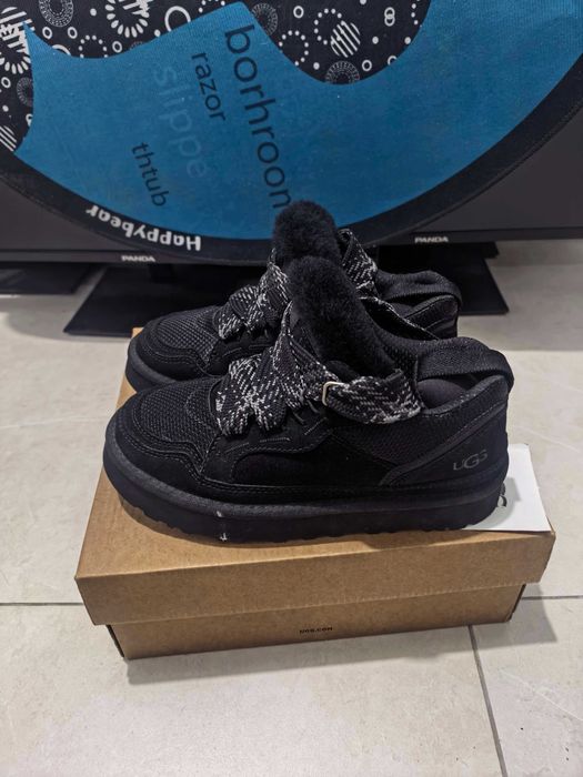 UGG Lowmel Black r.40