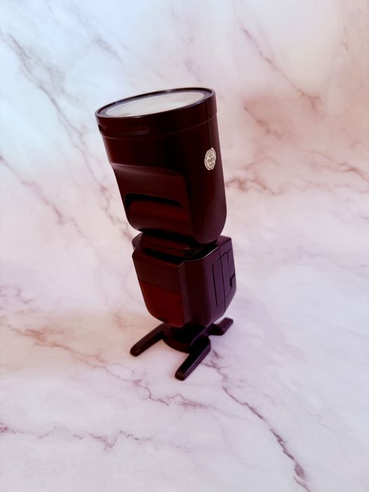 Flash Godox V1 para Fujifilm + Bateria Extra Godox VB26 Original