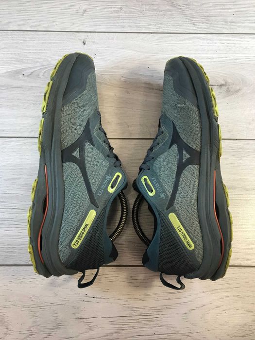 Buty trekkingowe Mizuno Wave Rider rozm. 43 gore-tex