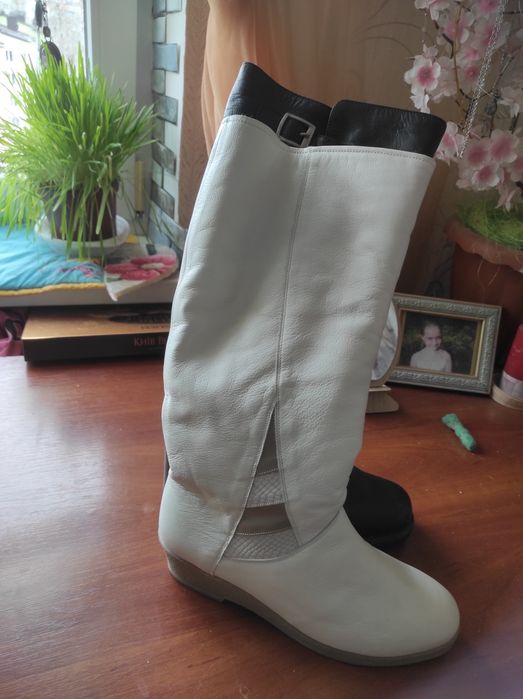 Продаю сапоги из натуральной кожи