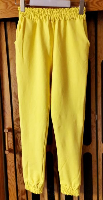 Nowy Żółty Bawełniany Dres M/L, Wassyl