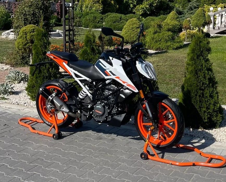 KTM Duke 125 ABS 7.000km Mega Utrzymany 2023r LED Oryginał  kat.B A1