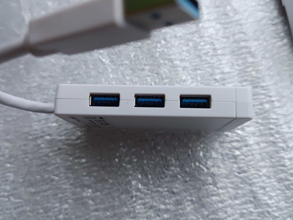 Новый USB-хаб Manhattan 3 порти USB 3.0 RJ45 Gigabit Ethernet (507578)