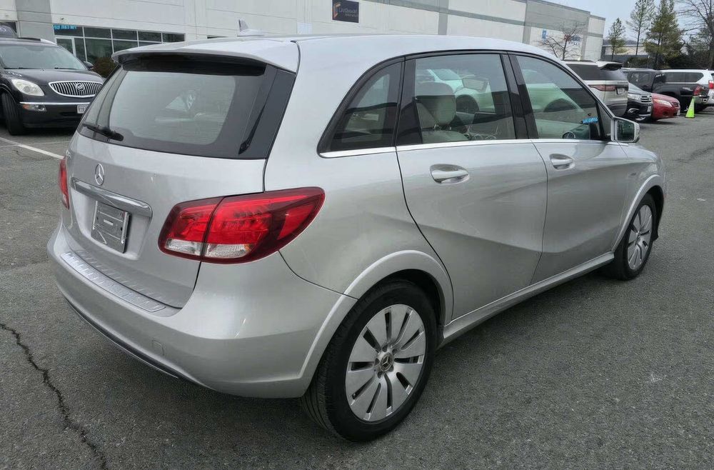 Mercedes-Benz B-Class      2018