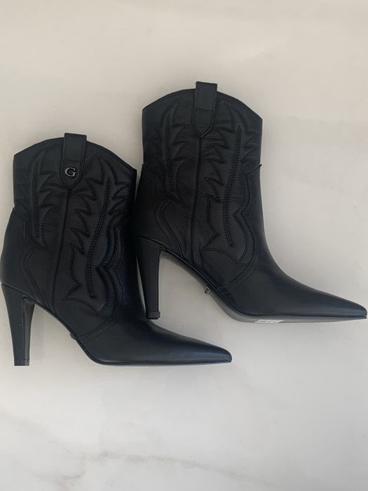 GUESS 37 - Botki