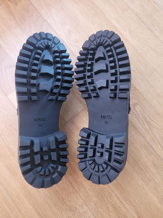 Sapatos de senhora da Mango novos