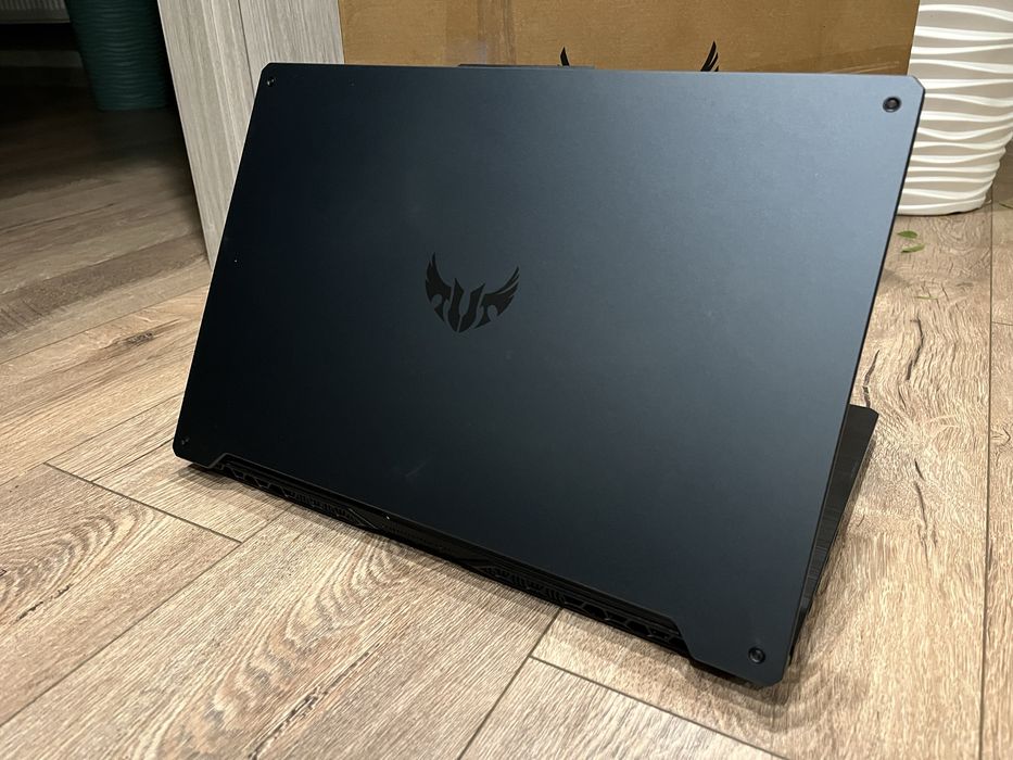 Asus TUF F17 I5 10300H/16/512/17.3 120Hz/GTX1650Ti