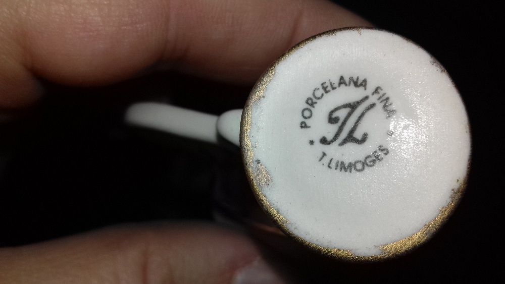 Chávena porcelana fina T Limoges