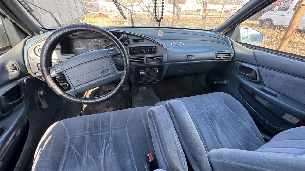 Продам Ford Taurus