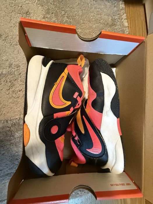 Кроссовки Nike Team Hustle оригинал 32 размер
