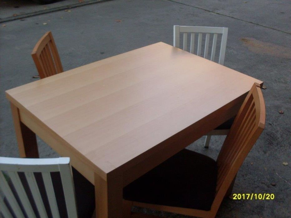 Sprzedam stół z krzesłami