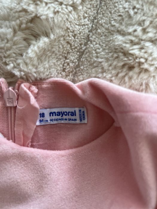 Нарядне пляття для дівчинки Mayoral.