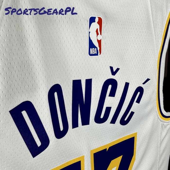 Luka DONCIC Koszulka ASSOC. Los Angeles Lakers NIKE Rozmiary M / L