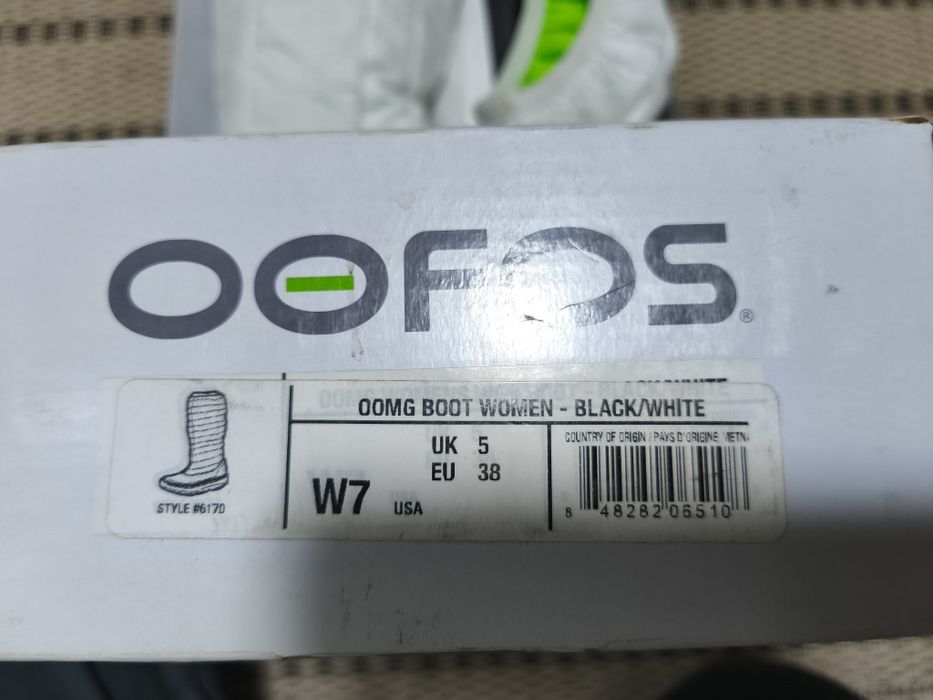 Жіночі високі чоботи ботінки сапожки НОВІ