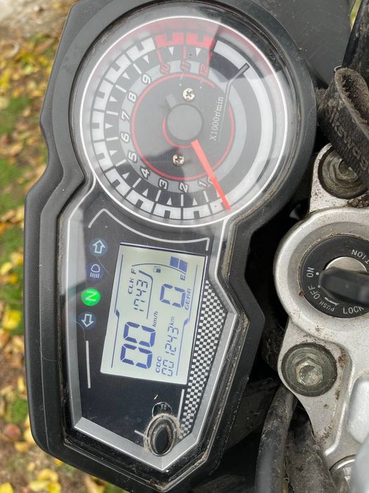 Продам Spark 200 r28