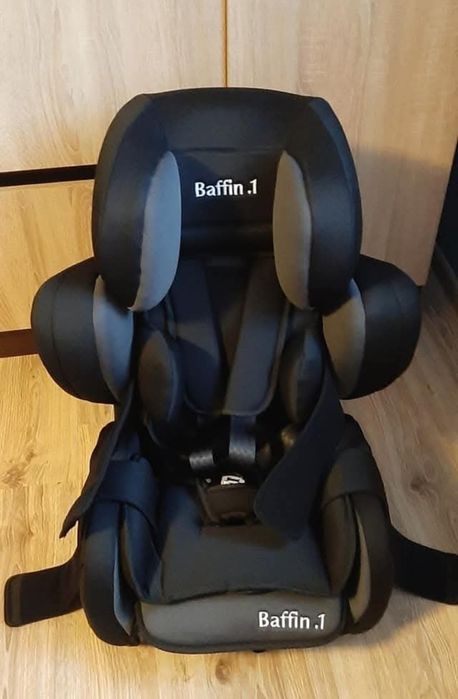 Fotelik samochodowy Baffin 1