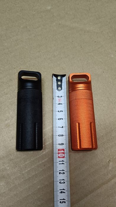 wodoszczelne pojemniki survivalowe typu EDC