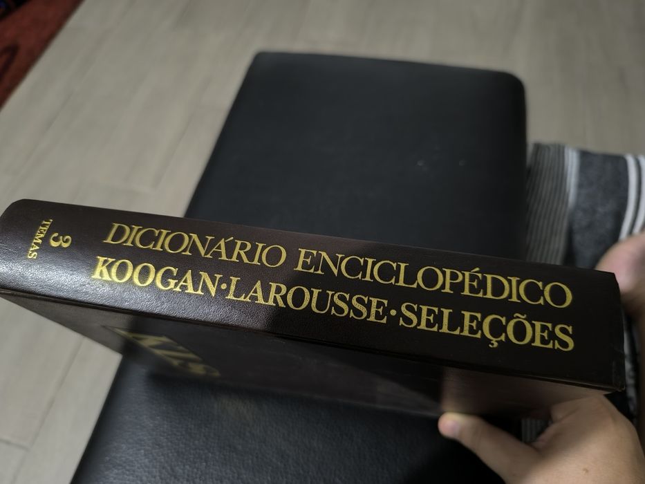 Dicionário Enciclopédico Koogan Larousse Selecções – Reader’s Digest