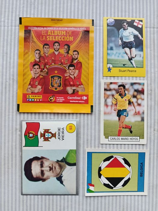 Lote de CROMOS  Antigos  e  SAQUETAS  Seladas