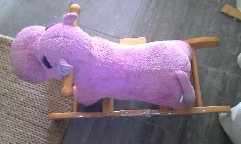 Hipopotamo tipo baloiço