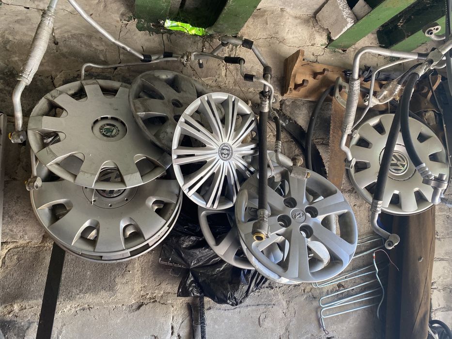 Запчасть на Volkswagen Caddy