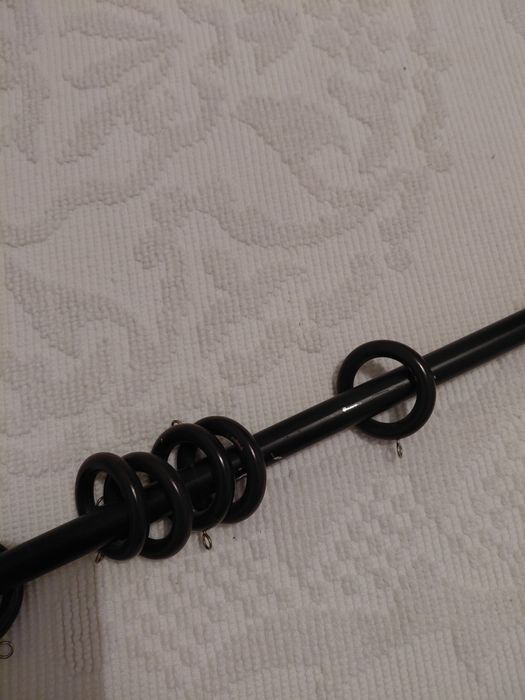 Varões para pendurar cortinados