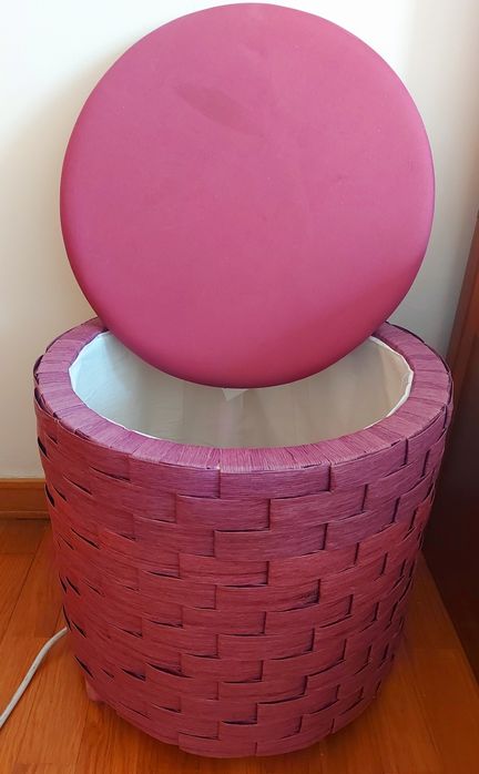 Pufe com Arrumação