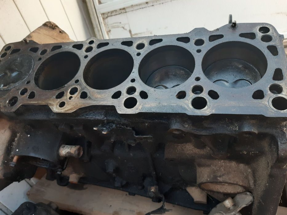 двигатель фольксваген т 4 ААВ 2.4