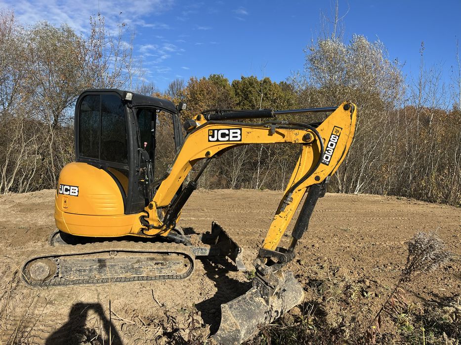 Оренда міні екскаватора jcb 8030