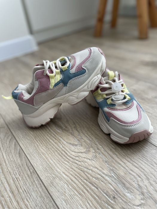 Кросівки reserved 33