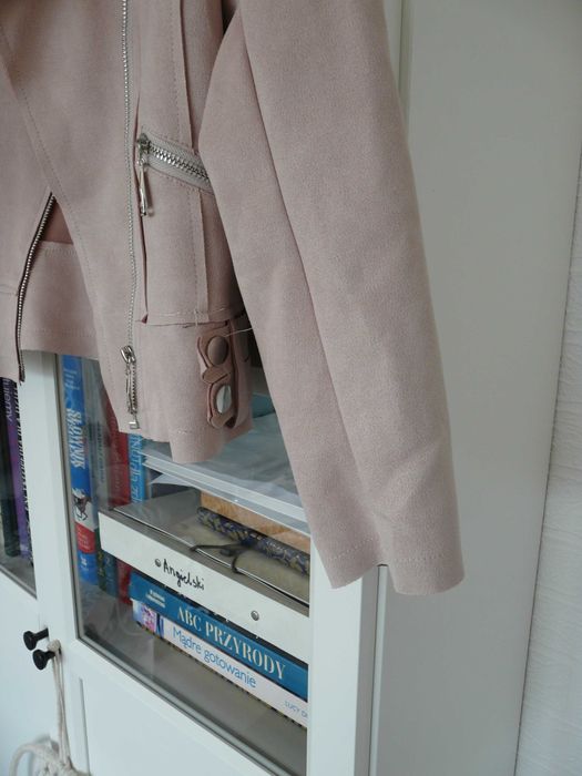 Jasno pudrowa/różowa ramoneska