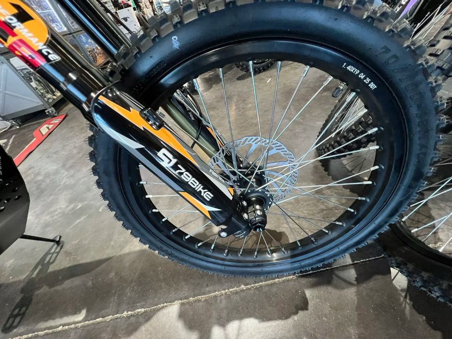 Mota elétrica Falcon Pro 2025 – Nova, 10 kW, 90 km/h,72 V 35 Ah SurRon