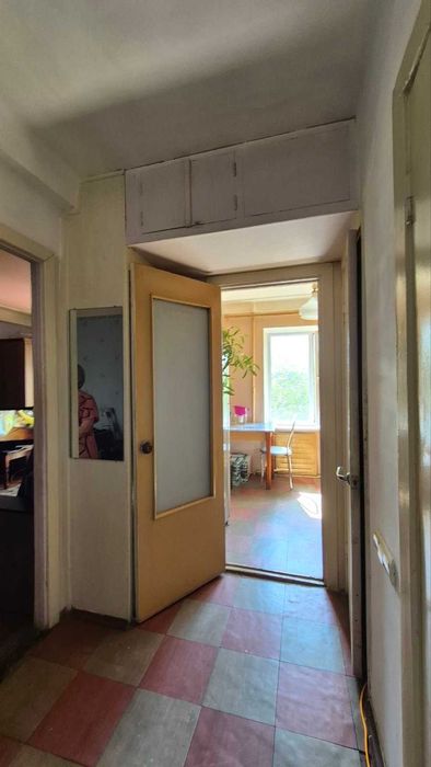 *Однокімнатна картира по вул. Євпаторійська