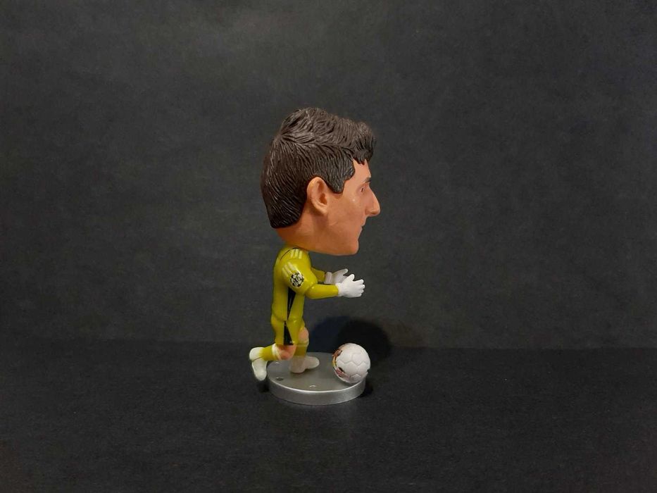 Тібо Куртуа. Реал Мадрид. Фігурки футболістів Soccerwe