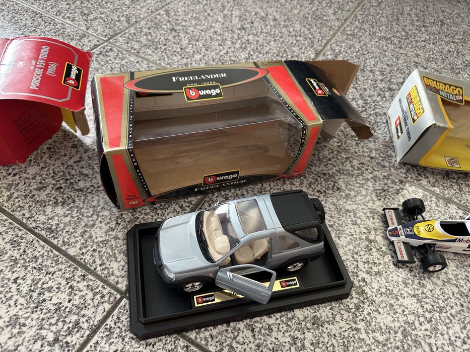 3 Carros miniaturas Burago coleção