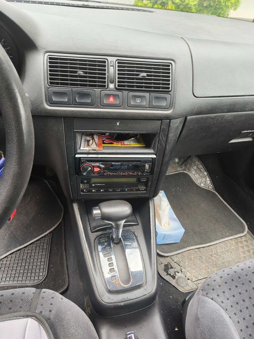 Volkswagen Golf automat