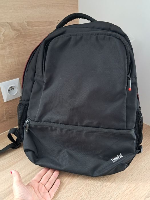 Czarny plecak ThinkPad