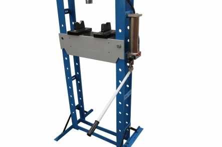 Prensa Hidráulica c/ Bomba Lateral e Manómetro 20Ton. AP28