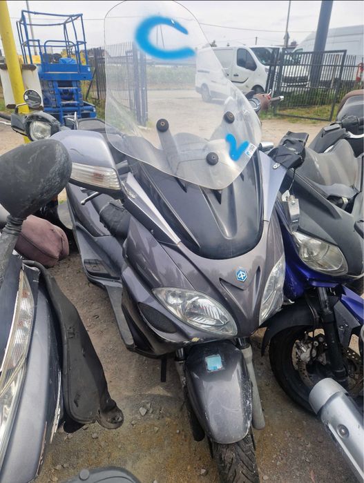 Piaggio X9 125cm  + drugi ma części