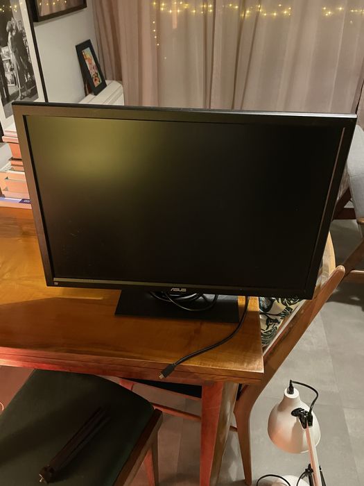 Monitor 24 cali Asus LED