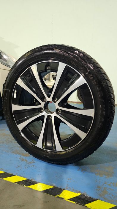 Jantes Mercedes com pneus 18" valor referente ao conjunto das 4