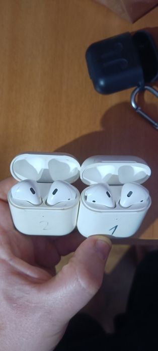 Навушники airpods (під ремонт) продам парою