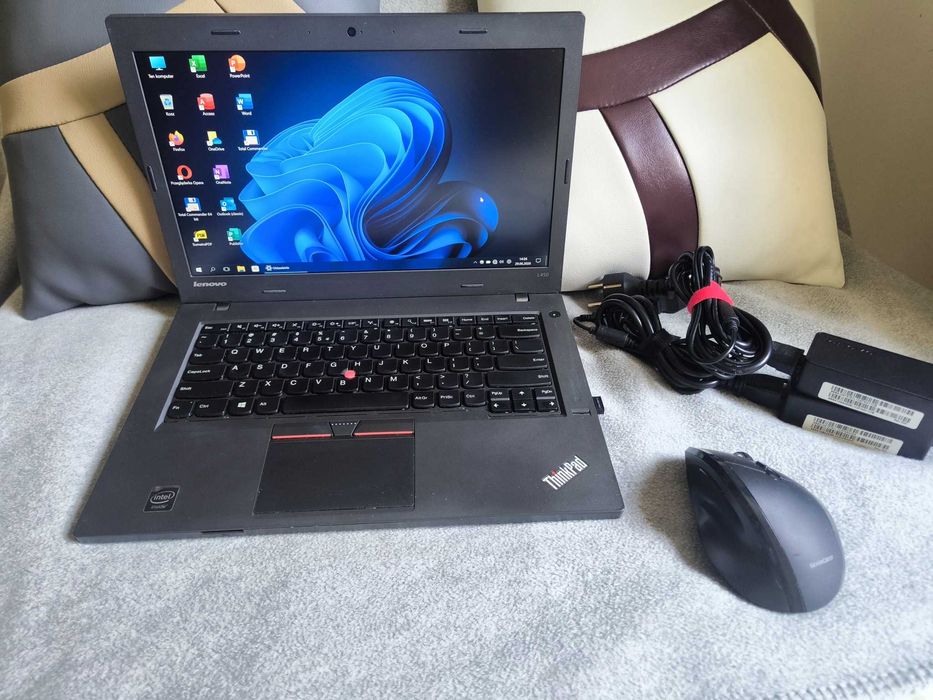 Laptop Lenovo ThinkPad 14' Full HD, 8GB RAM SSD W11 Office + Mysz bezprzewodowa + 2 Zasilacze