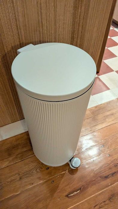 Cubo de lixo com tampa e pedal Sklum Midler 30L