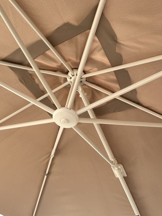 Chapéu de sol, como novo, inclui capa protectora