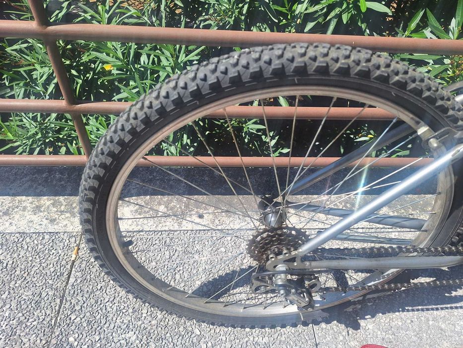 Bicicleta BTT Top Fun Roda 26 + Bomba de Ar com Manómetro