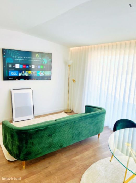 Apartamento com 2 quartos - localizado em Paranhos Porto